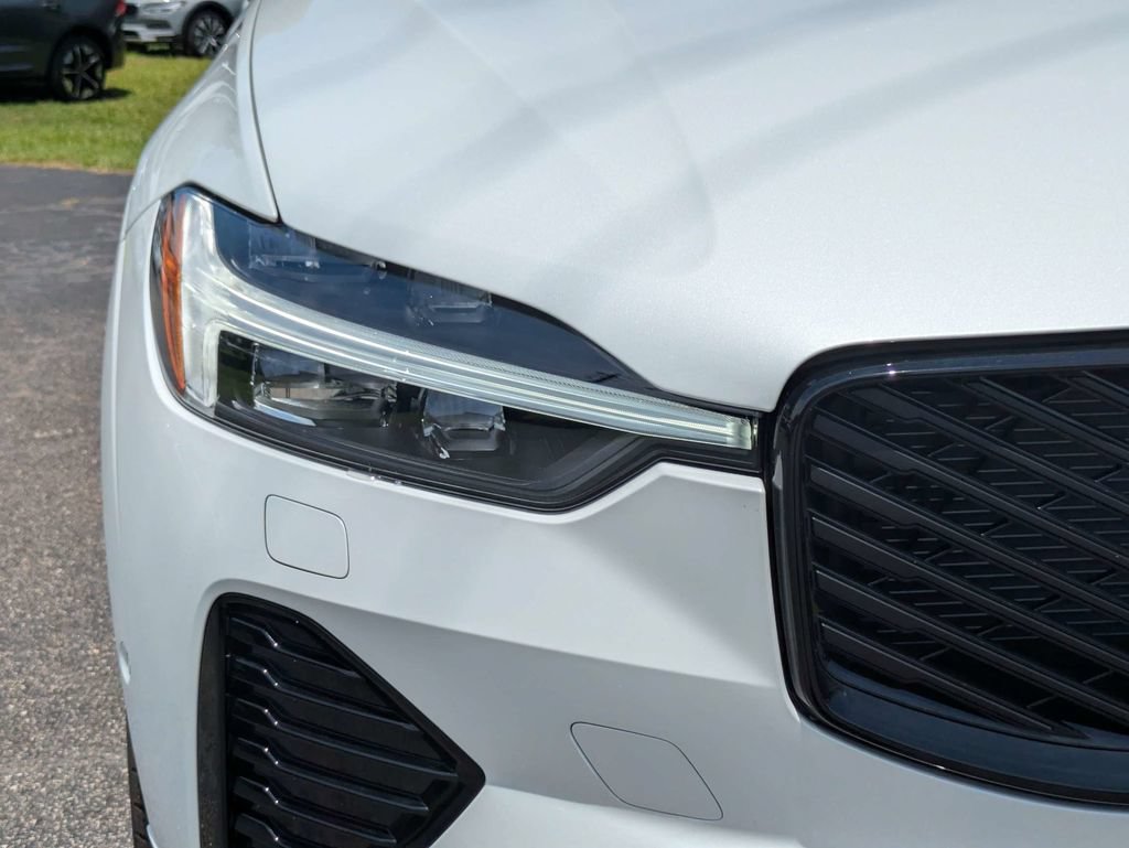 New 2026 Volvo XC60 B5 Ultra w/ Protection Package Premier AWD/4WD image 10