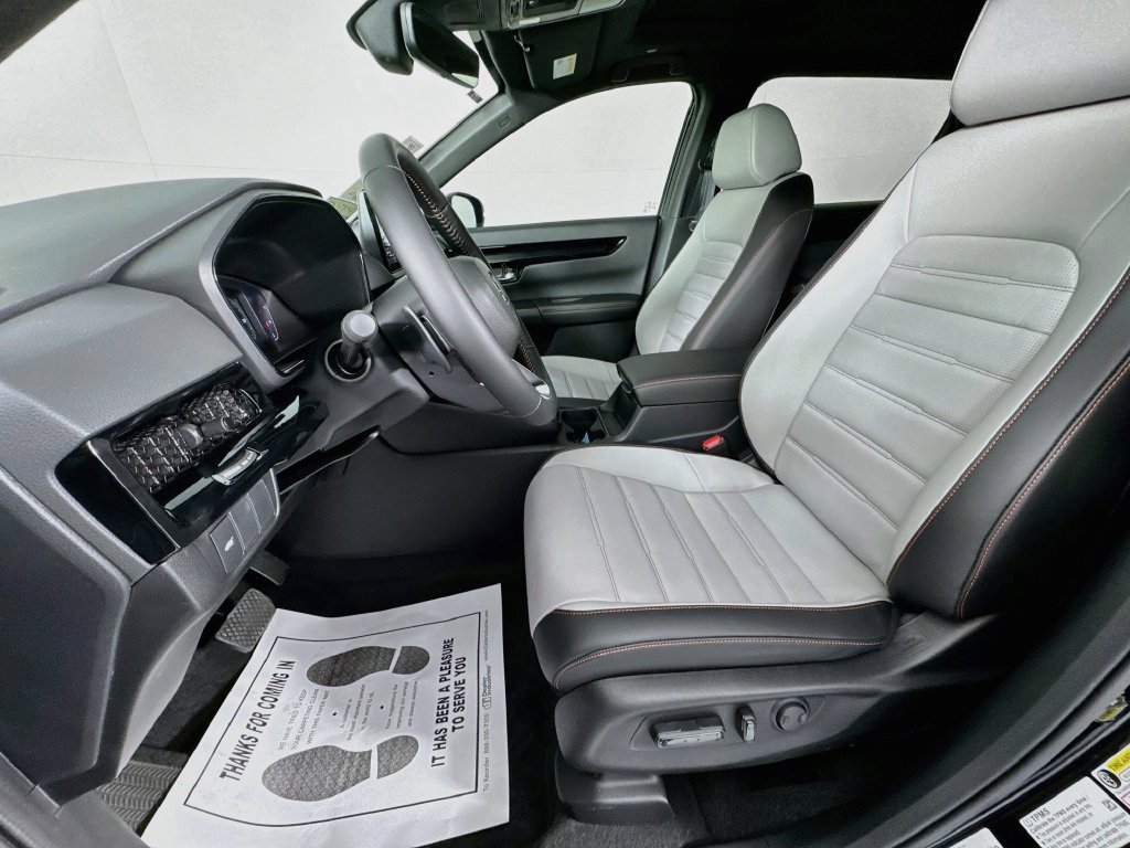 Used 2026 Honda CR-V Sport Touring image 28