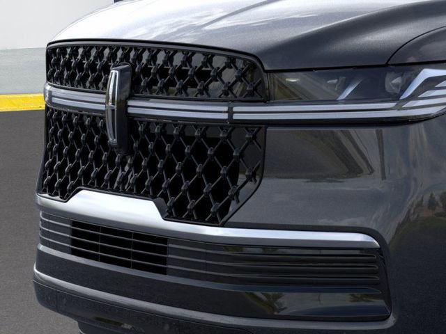 New 2025 Lincoln Navigator Reserve w/ Jet Appearance Package AWD/4WD image 34