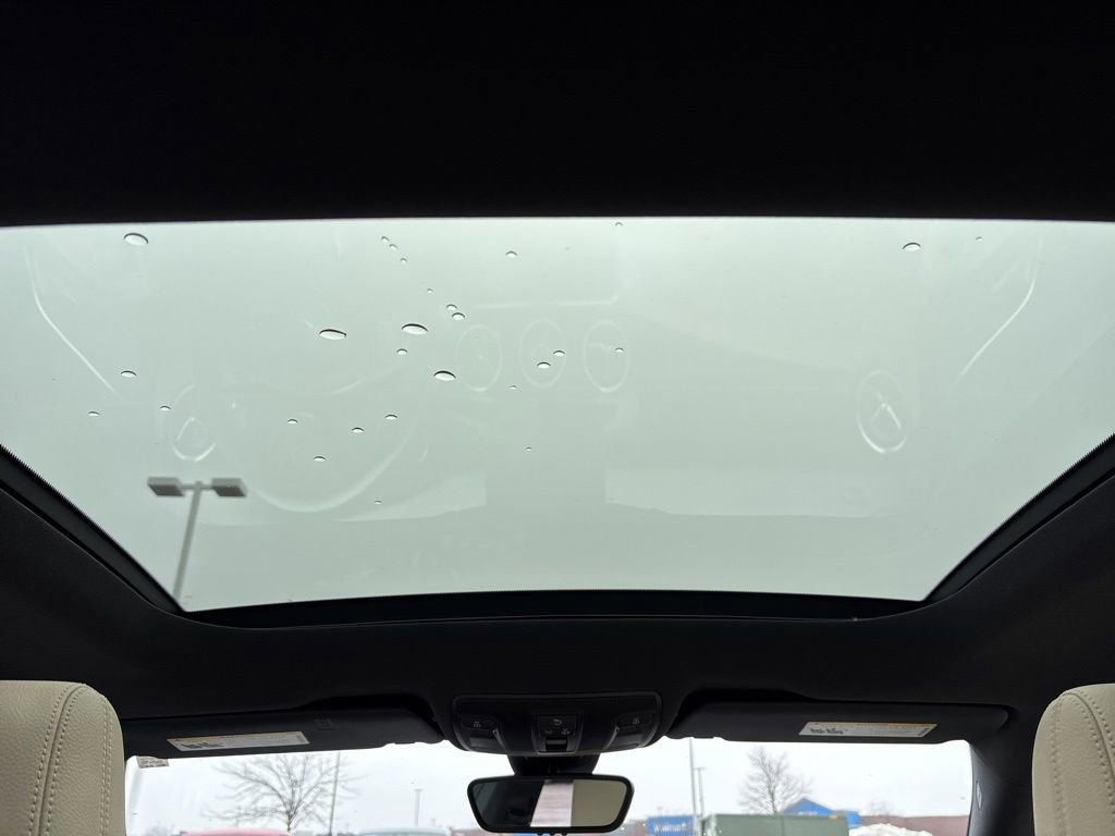 Used 2015 Mercedes-Benz CLA 250 4MATIC image 5