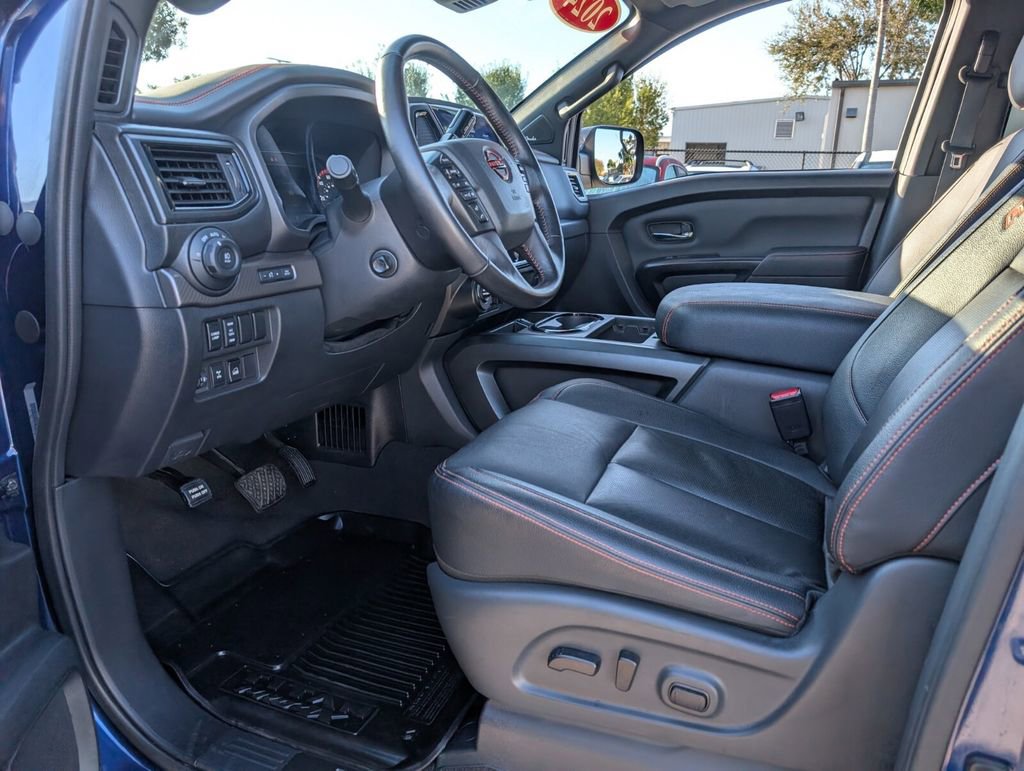 Used 2024 Nissan Titan PRO-4X w/ Pro-4x Convenience Package image 11