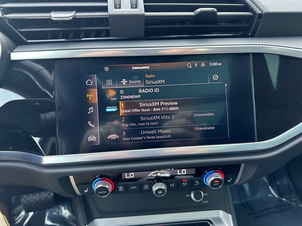 Certified 2022 Audi Q3 2.0T Premium Plus w/ Premium Plus Package AWD/4WD image 21
