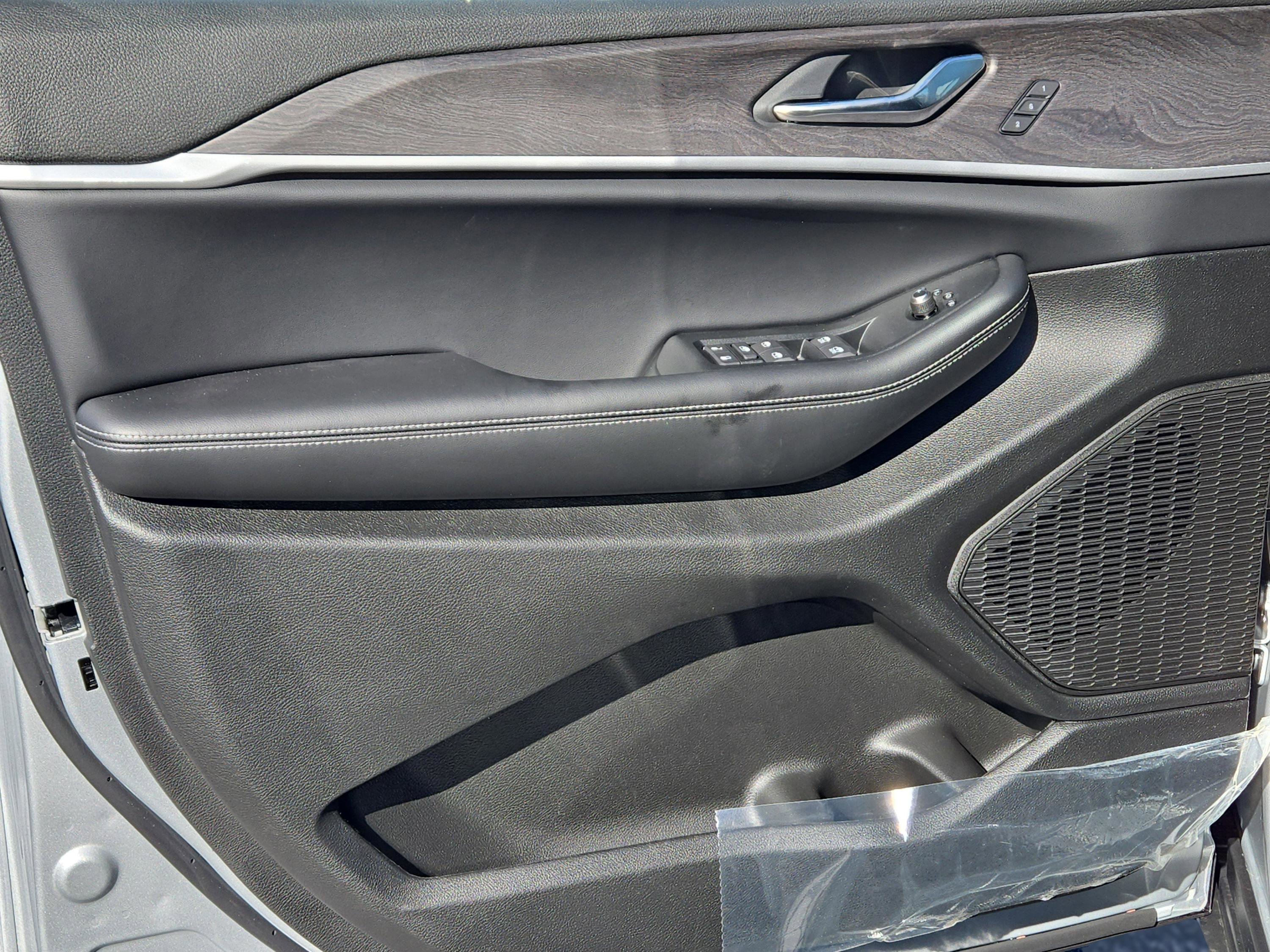 New 2025 Jeep Grand Cherokee L Limited image 13