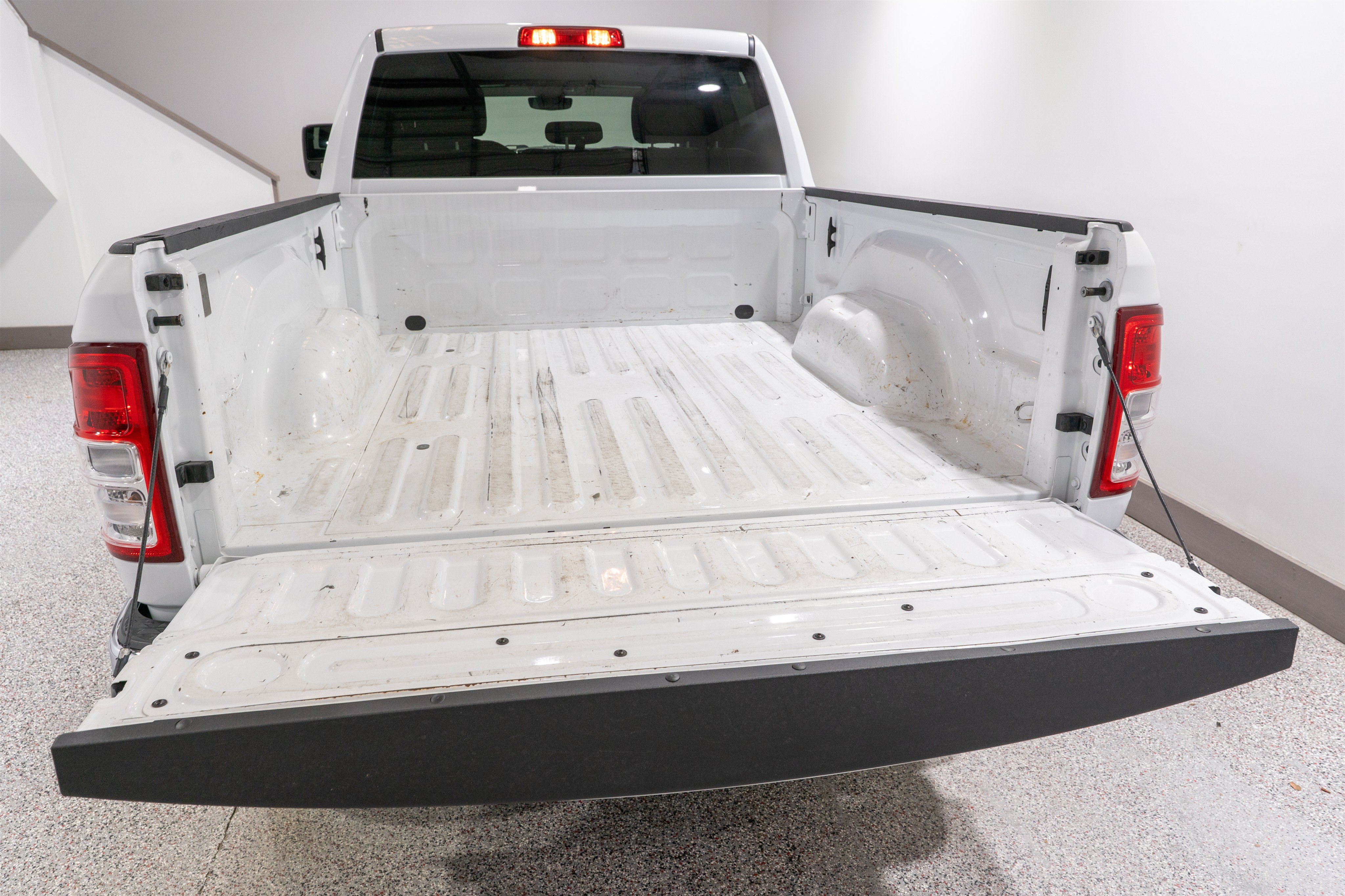 Used 2024 RAM 2500 Big Horn AWD/4WD image 11