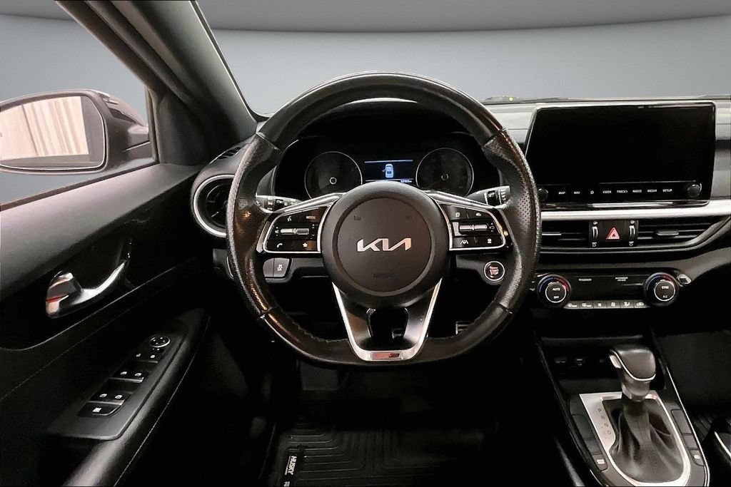 Used 2022 Kia Forte GT-Line w/ GT-Line Technology Package FWD image 8