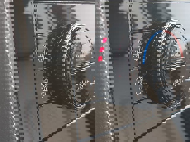 Certified 2023 Nissan Armada Platinum w/ Captain's Chairs Package image 23