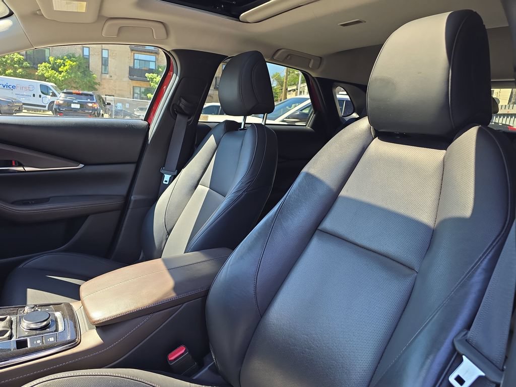 Used 2023 MAZDA CX-30 AWD 2.5 S w/ Premium Package image 18