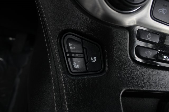 Used 2020 GMC Yukon SLT w/ Graphite Edition image 7