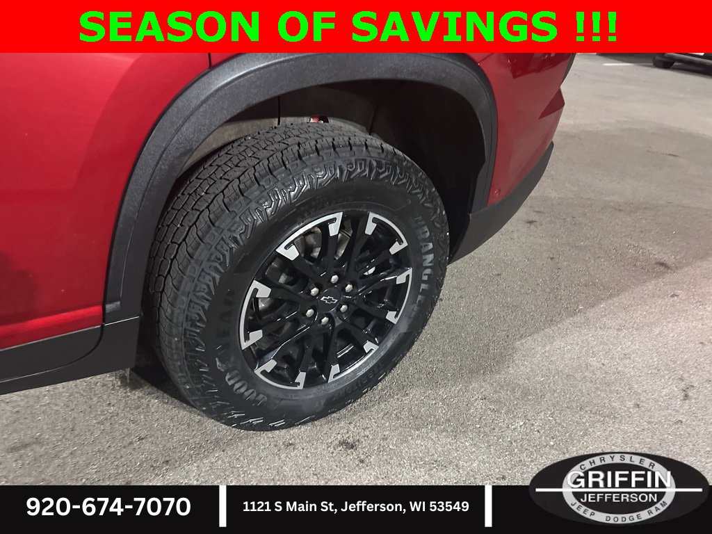 Used 2024 Chevrolet Traverse Z71 w/ Enhanced Driving Package image 16