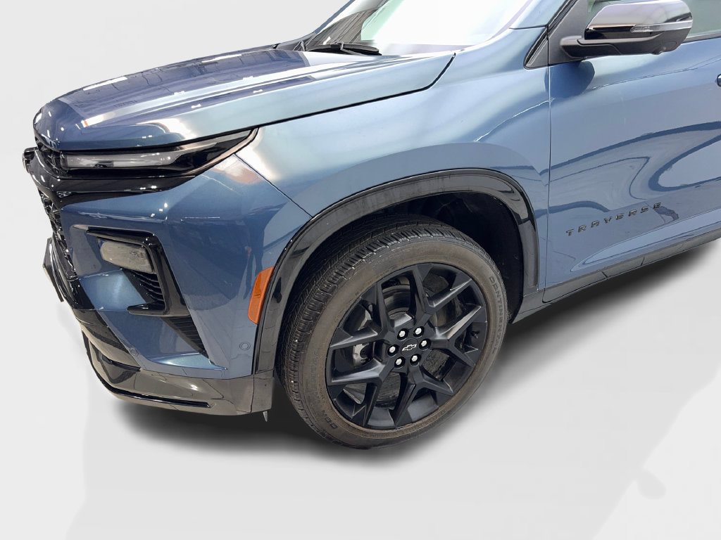 Used 2024 Chevrolet Traverse RS FWD image 19