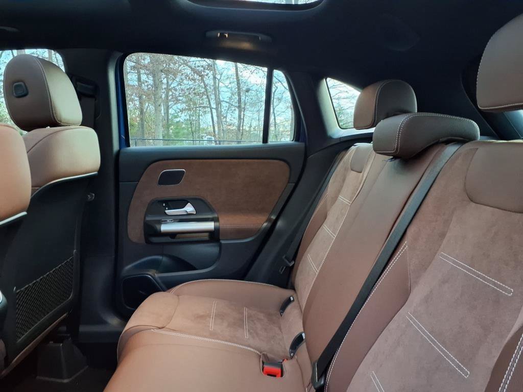 Certified 2025 Mercedes-Benz GLA 35 AMG 4MATIC image 21