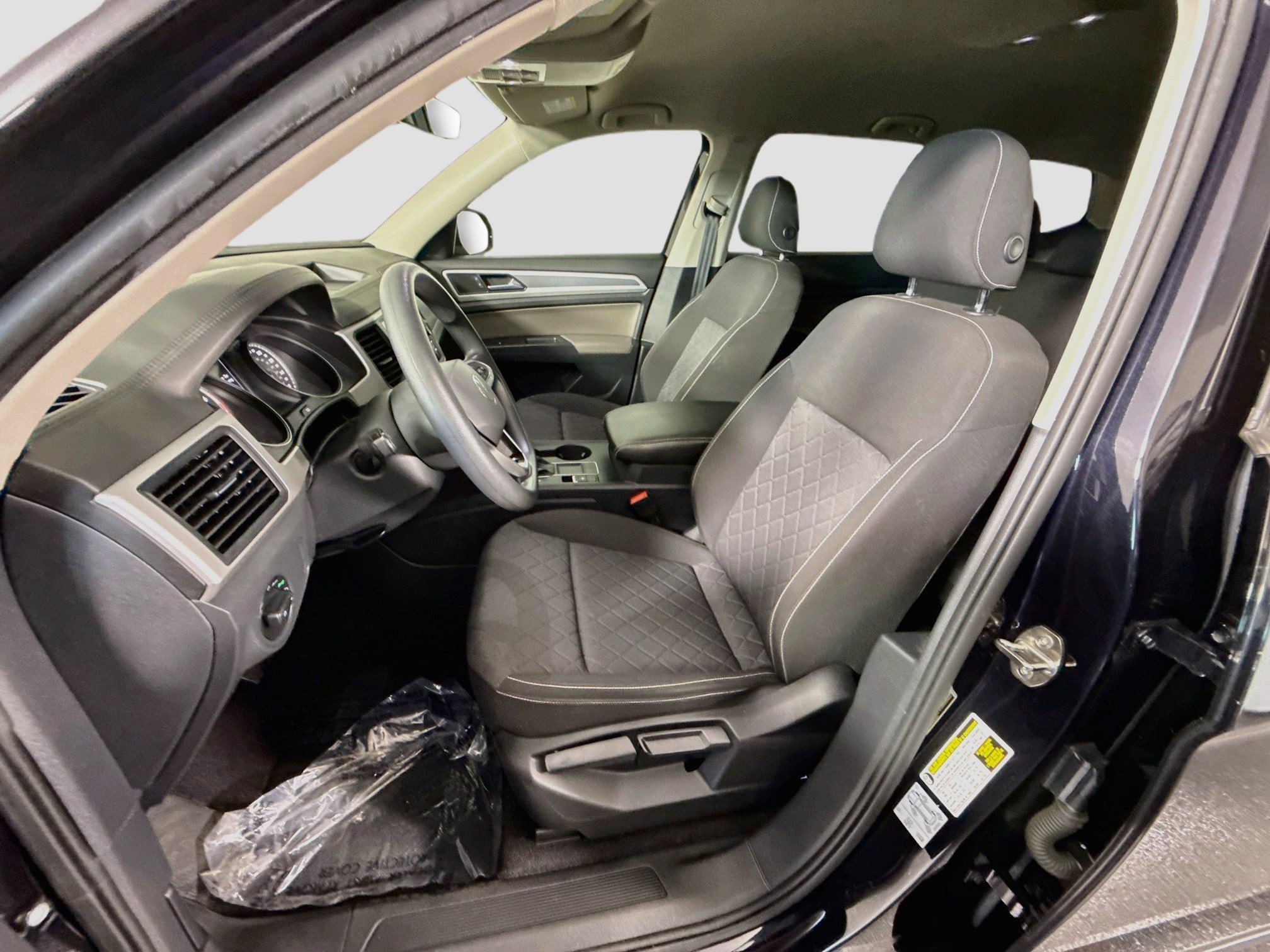 Used 2021 Volkswagen Atlas S FWD image 21