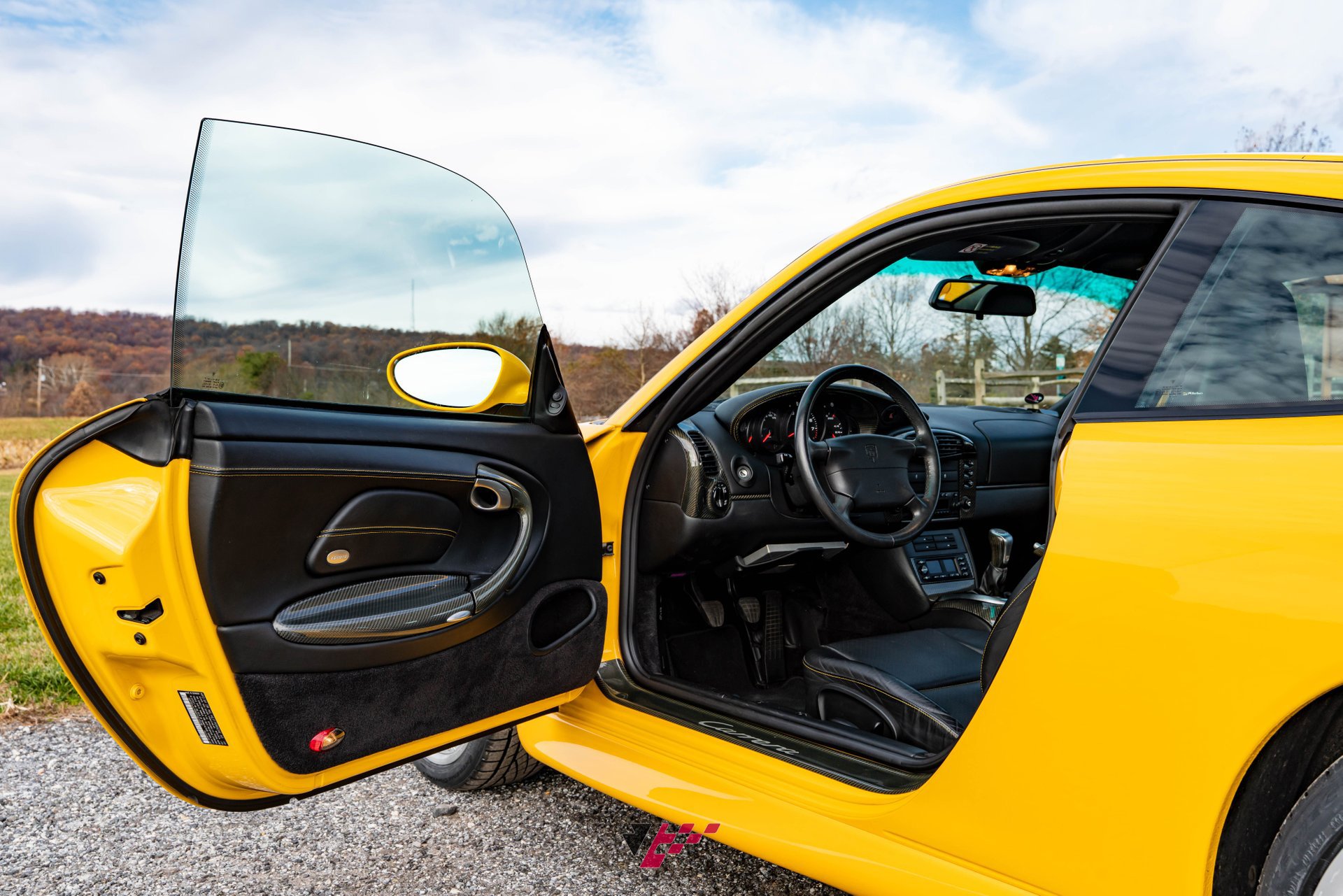 Used 2001 Porsche 911 Carrera 4 image 34