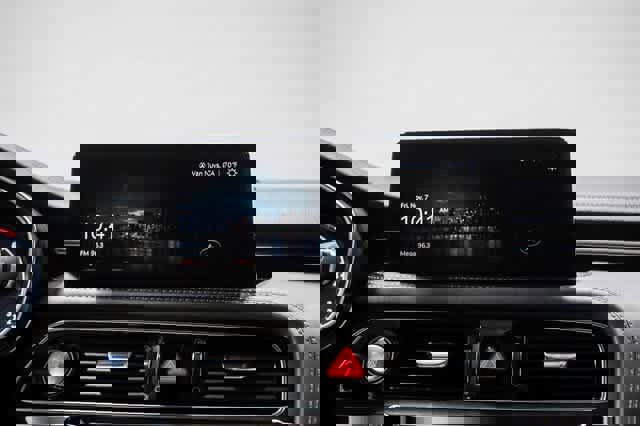 Used 2023 Genesis G70 3.3T image 14