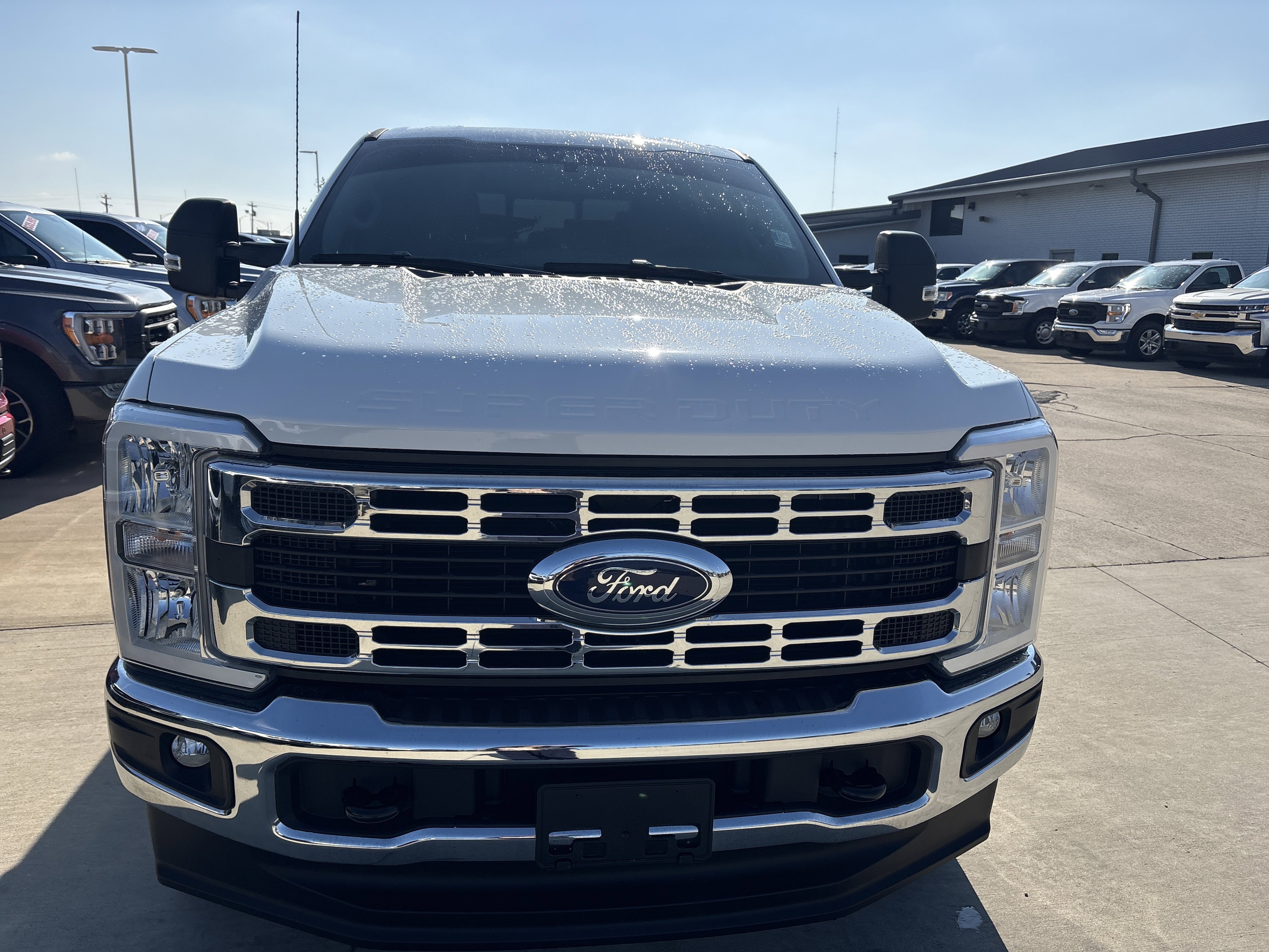 Used 2024 Ford F250 XLT w/ FX4 Off-Road Package AWD/4WD image 2