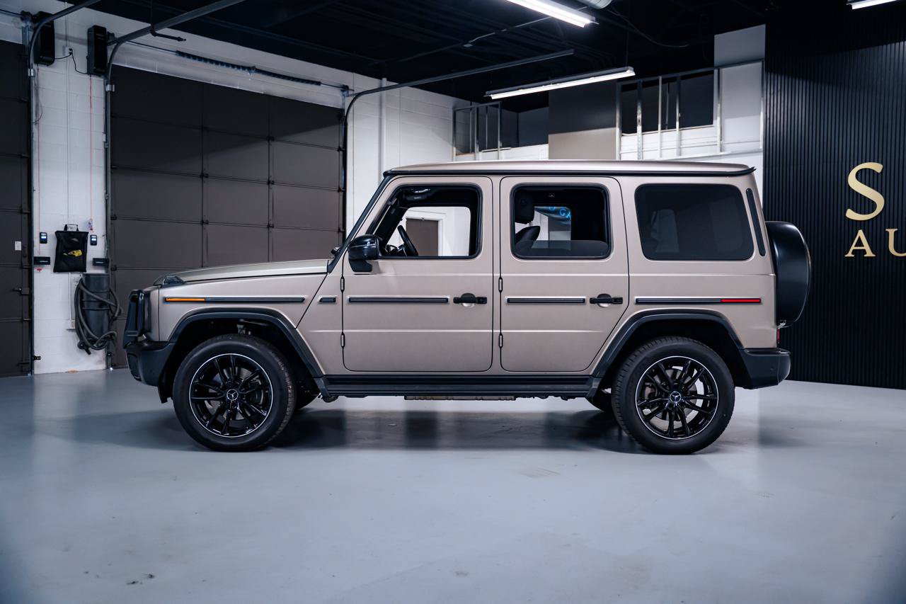 Used 2025 Mercedes-Benz G 550 image 2