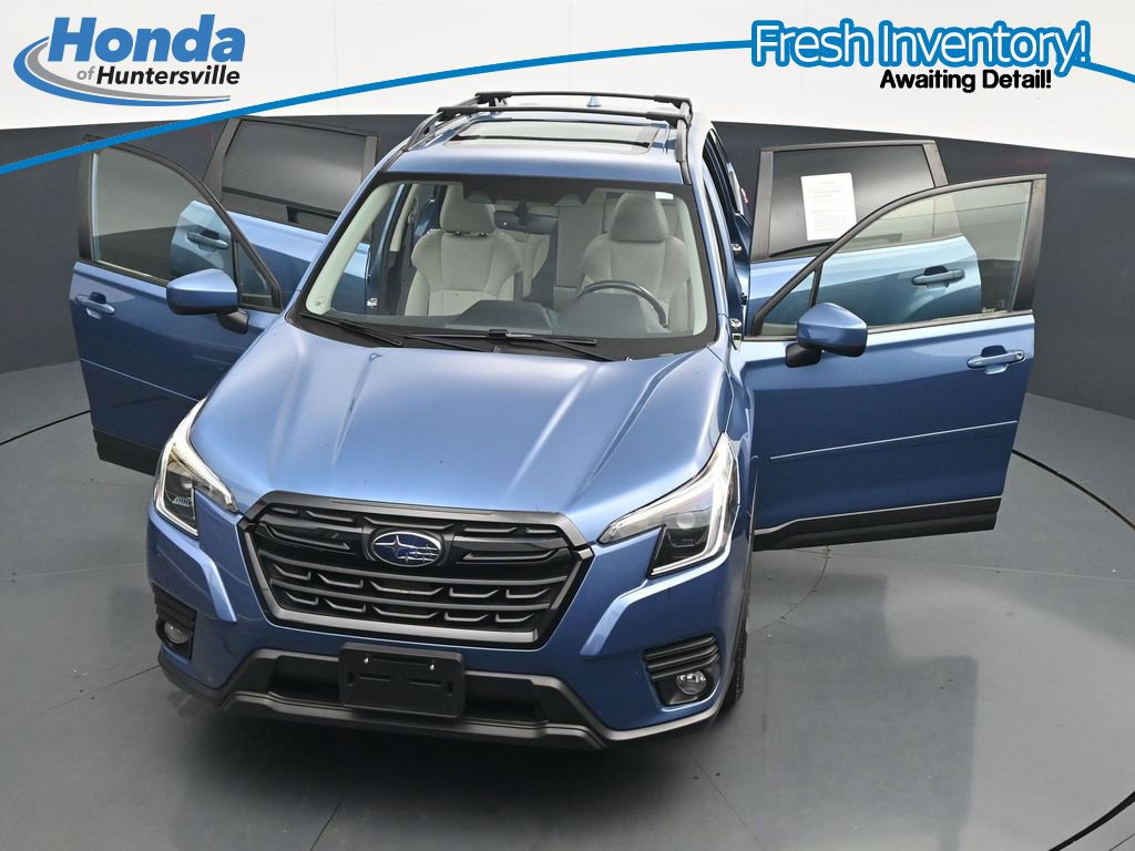 Used 2023 Subaru Forester Premium AWD/4WD image 40
