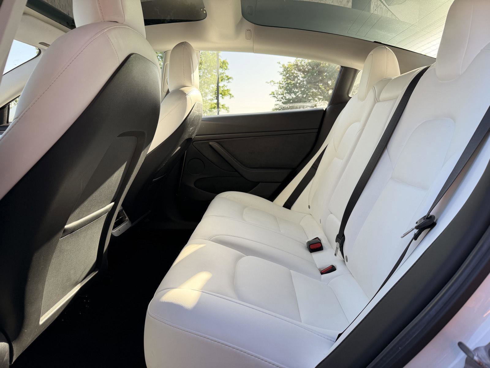 Used 2021 Tesla Model 3 Standard Range Plus RWD image 16