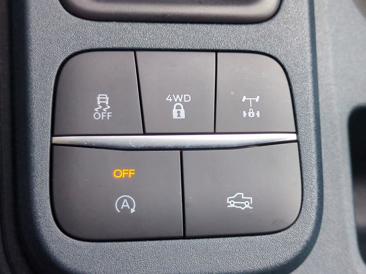Used 2025 Ford Maverick Tremor AWD/4WD image 18
