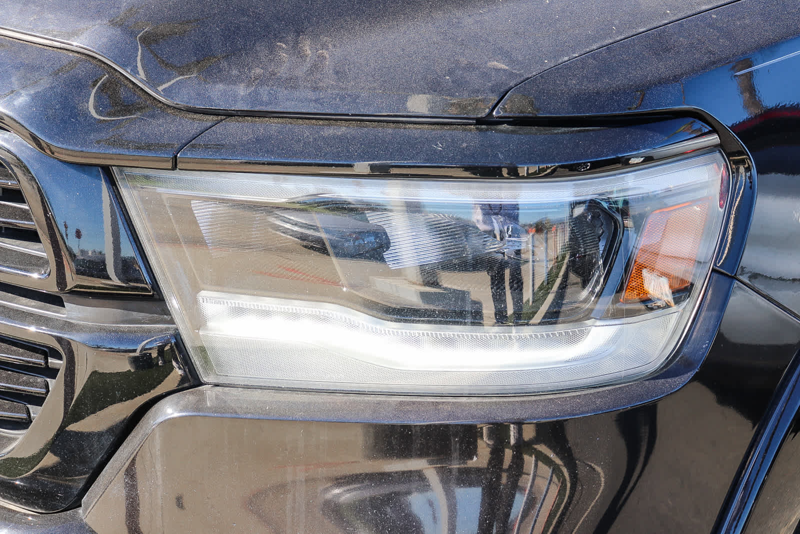 Used 2019 RAM 1500 Laramie image 2