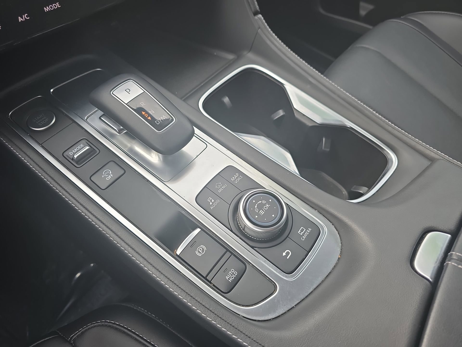 Certified 2024 INFINITI QX60 Luxe image 25