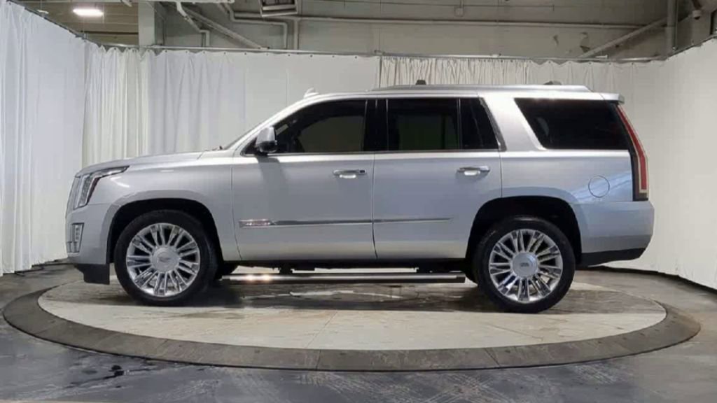 Used 2015 Cadillac Escalade Platinum image 6