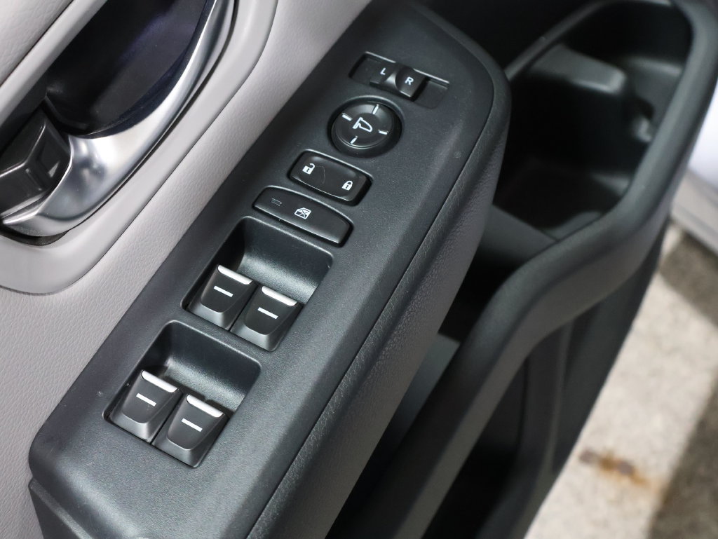 Used 2024 Honda Pilot Touring image 13