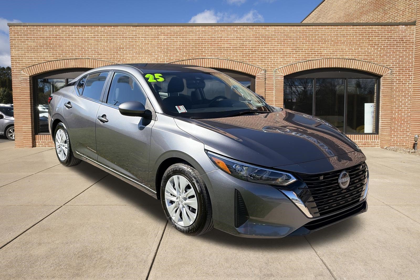 Used 2025 Nissan Sentra S FWD image 1