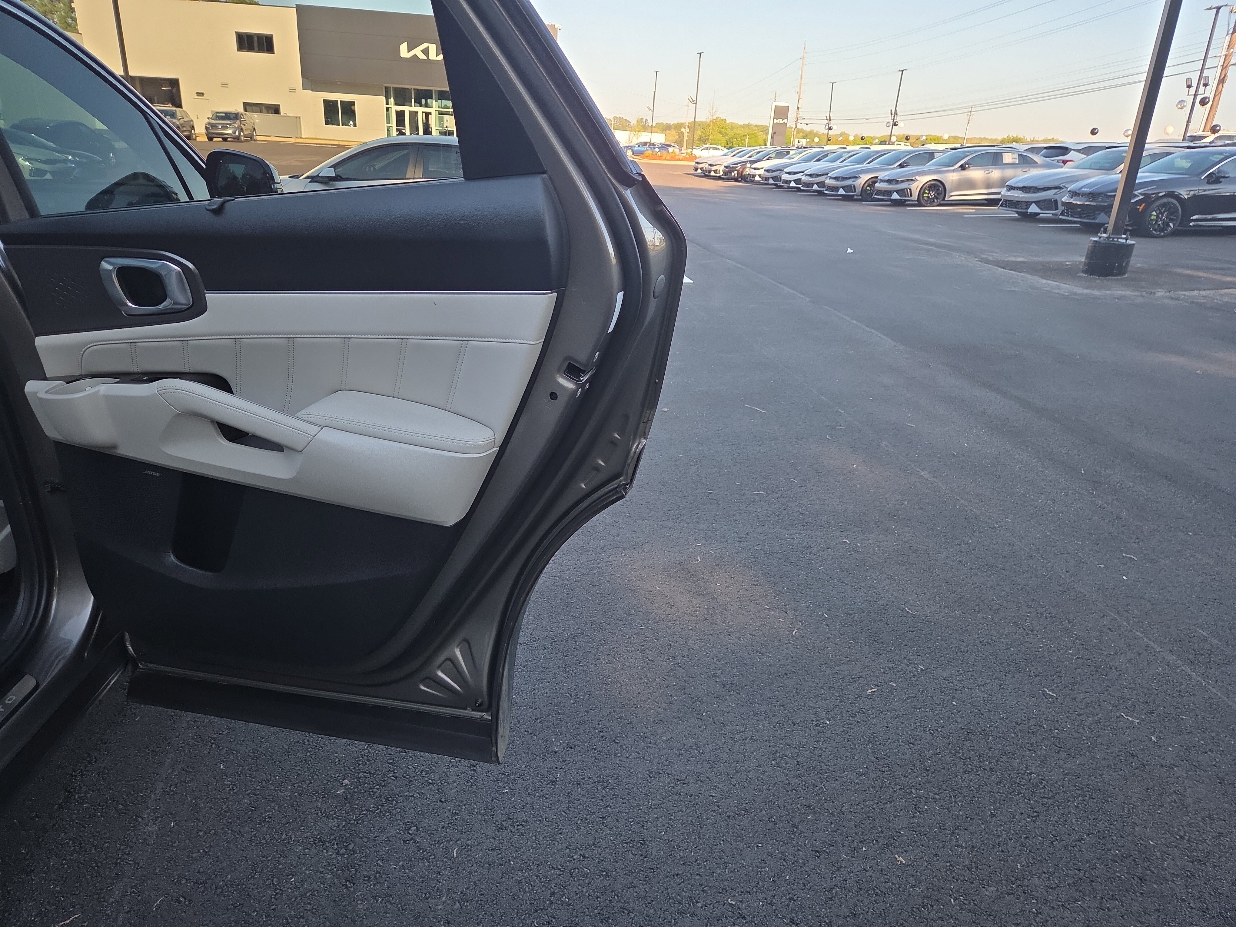 Used 2025 Kia Sorento SX Prestige image 37