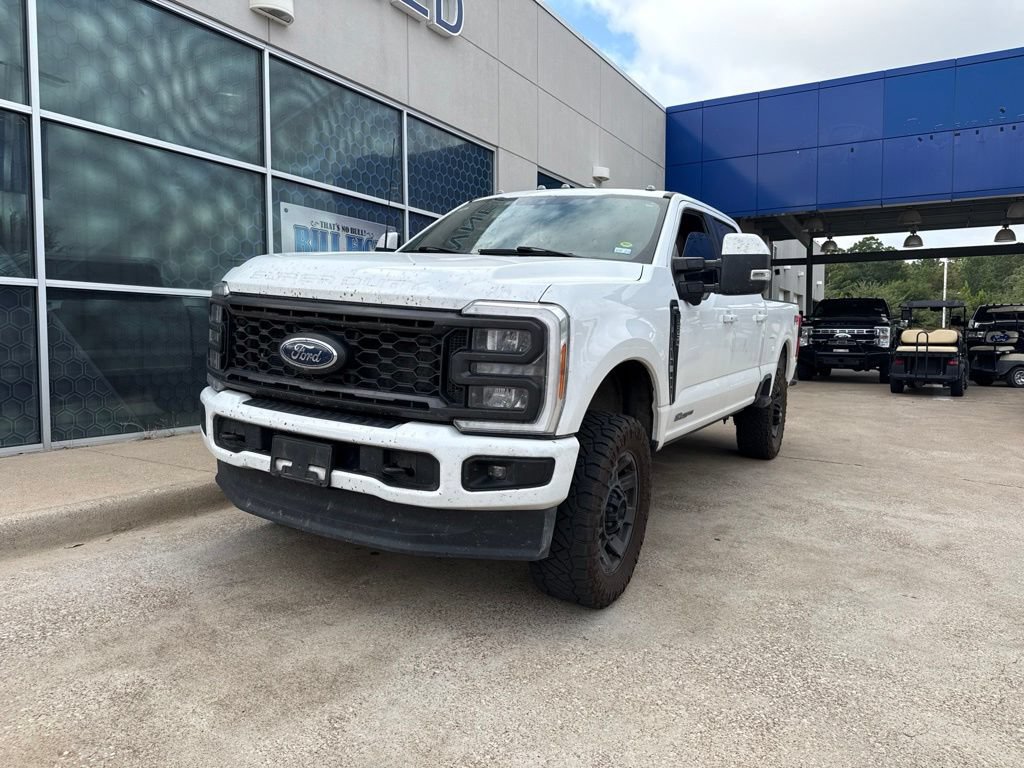 Used 2023 Ford F250 Lariat w/ Sport Appearance Package AWD/4WD image 4