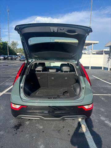 Used 2023 Kia Niro Wind w/ Wind Preserve Package FWD image 17