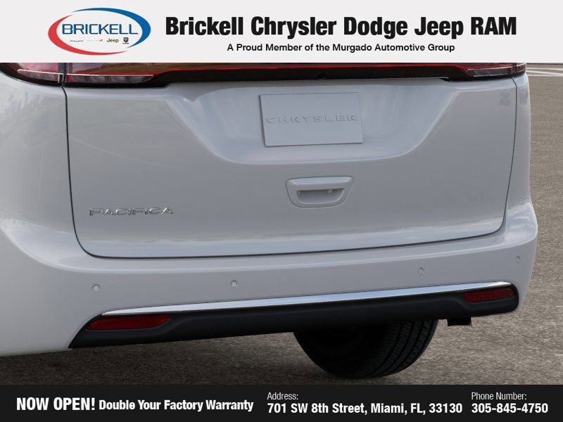 New 2026 Chrysler Pacifica Select image 13