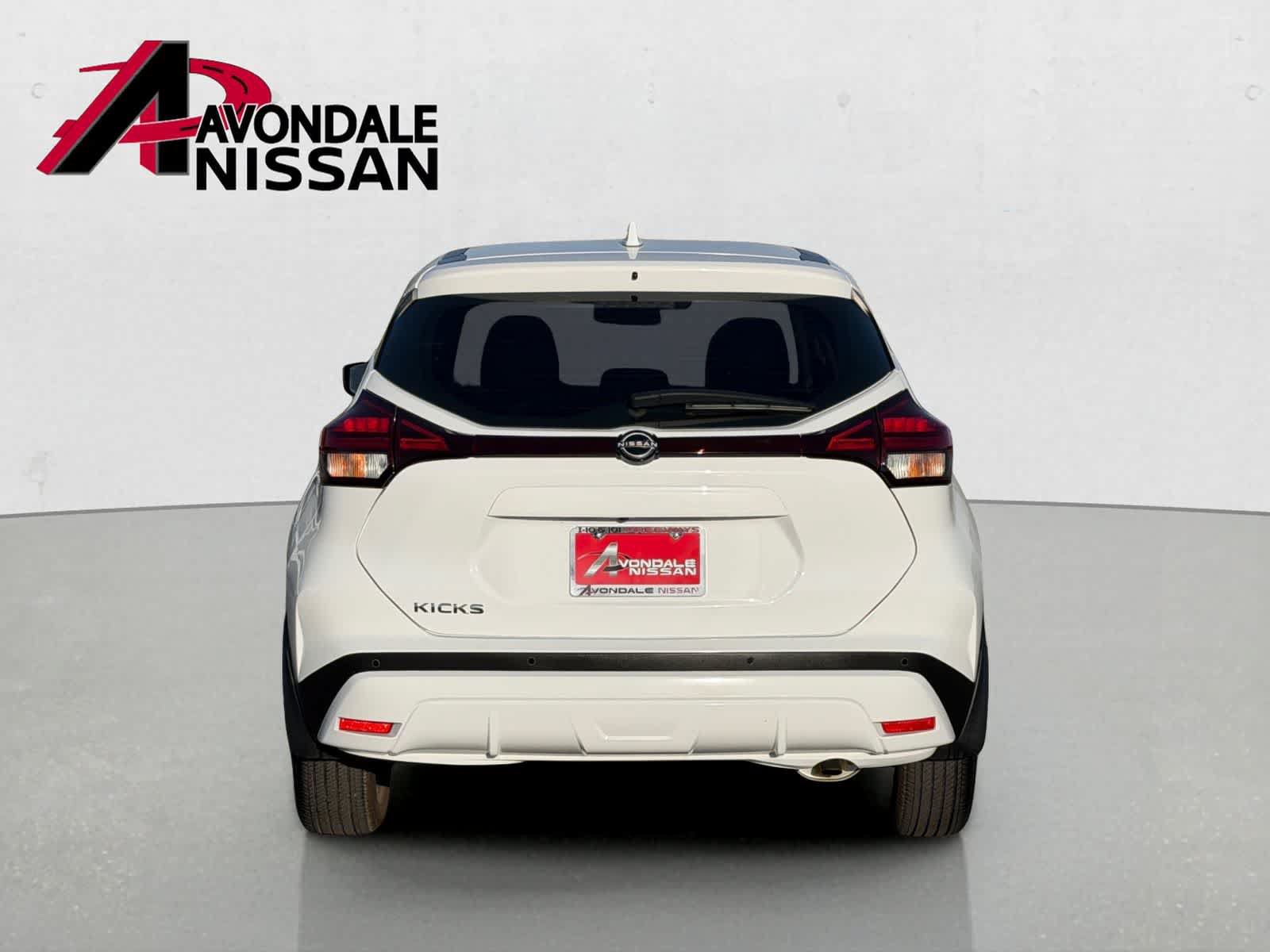 Certified 2025 Nissan Kicks Play S FWD image 5