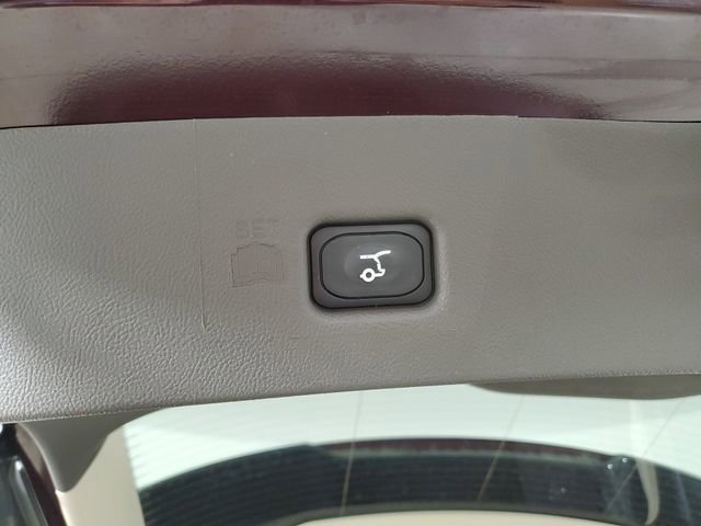 Used 2023 Lincoln Nautilus FWD w/ Premium Package image 8