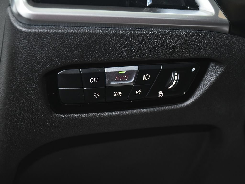 Used 2025 BMW M340i xDrive AWD/4WD image 19