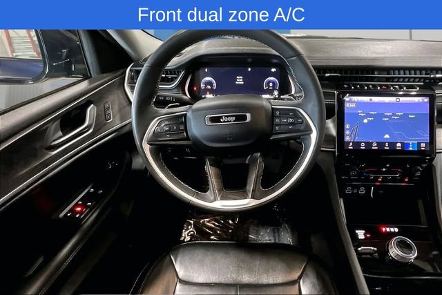 Used 2023 Jeep Grand Cherokee L Limited AWD/4WD image 11