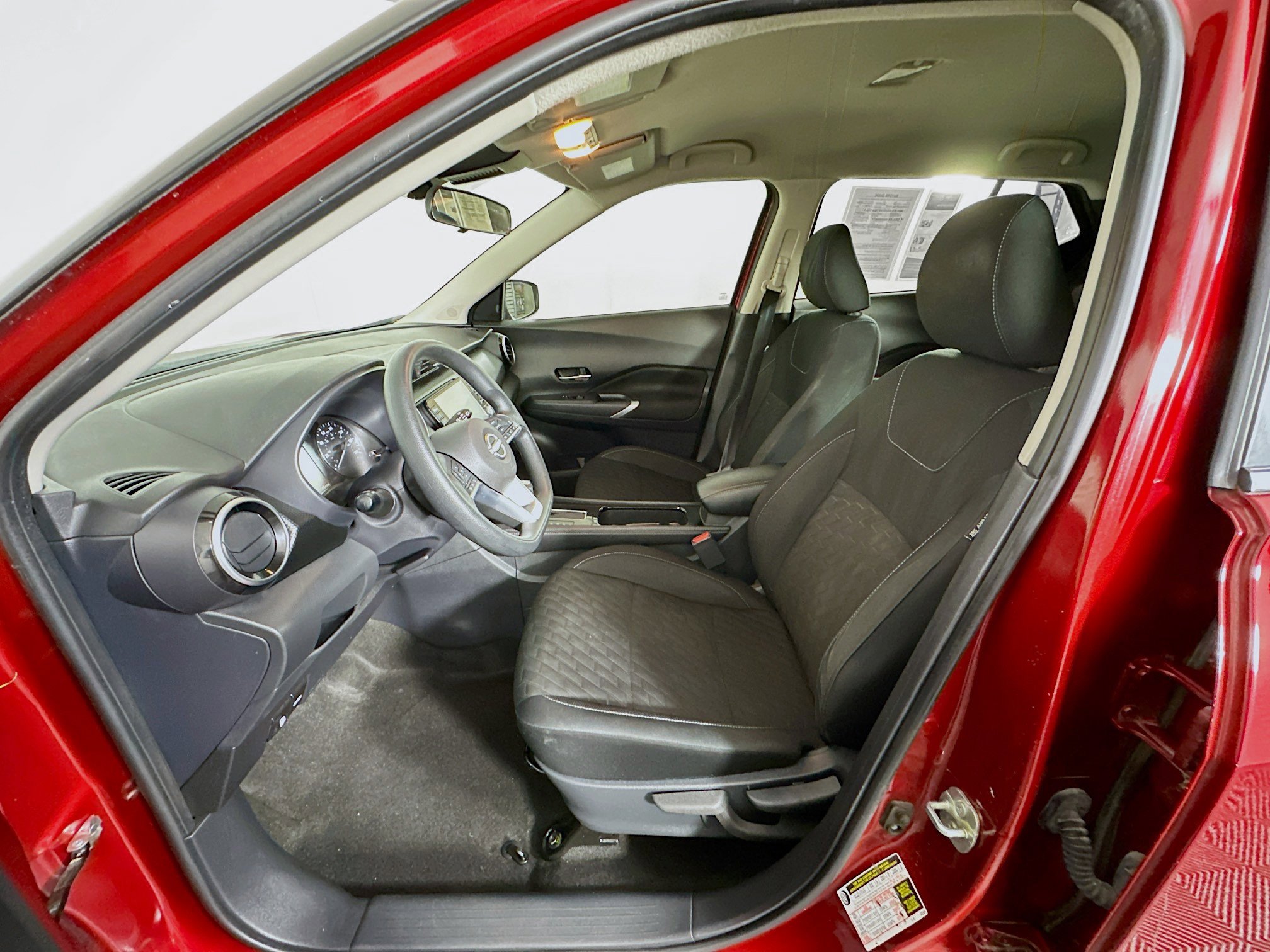 Used 2023 Nissan Kicks SV image 13