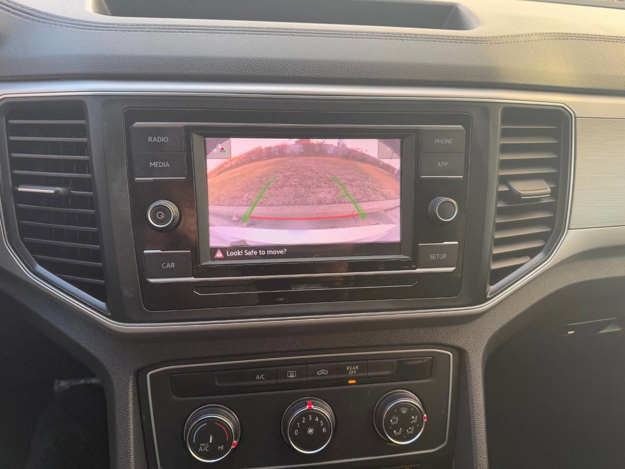 Used 2019 Volkswagen Atlas S w/ Towing Package AWD/4WD image 12