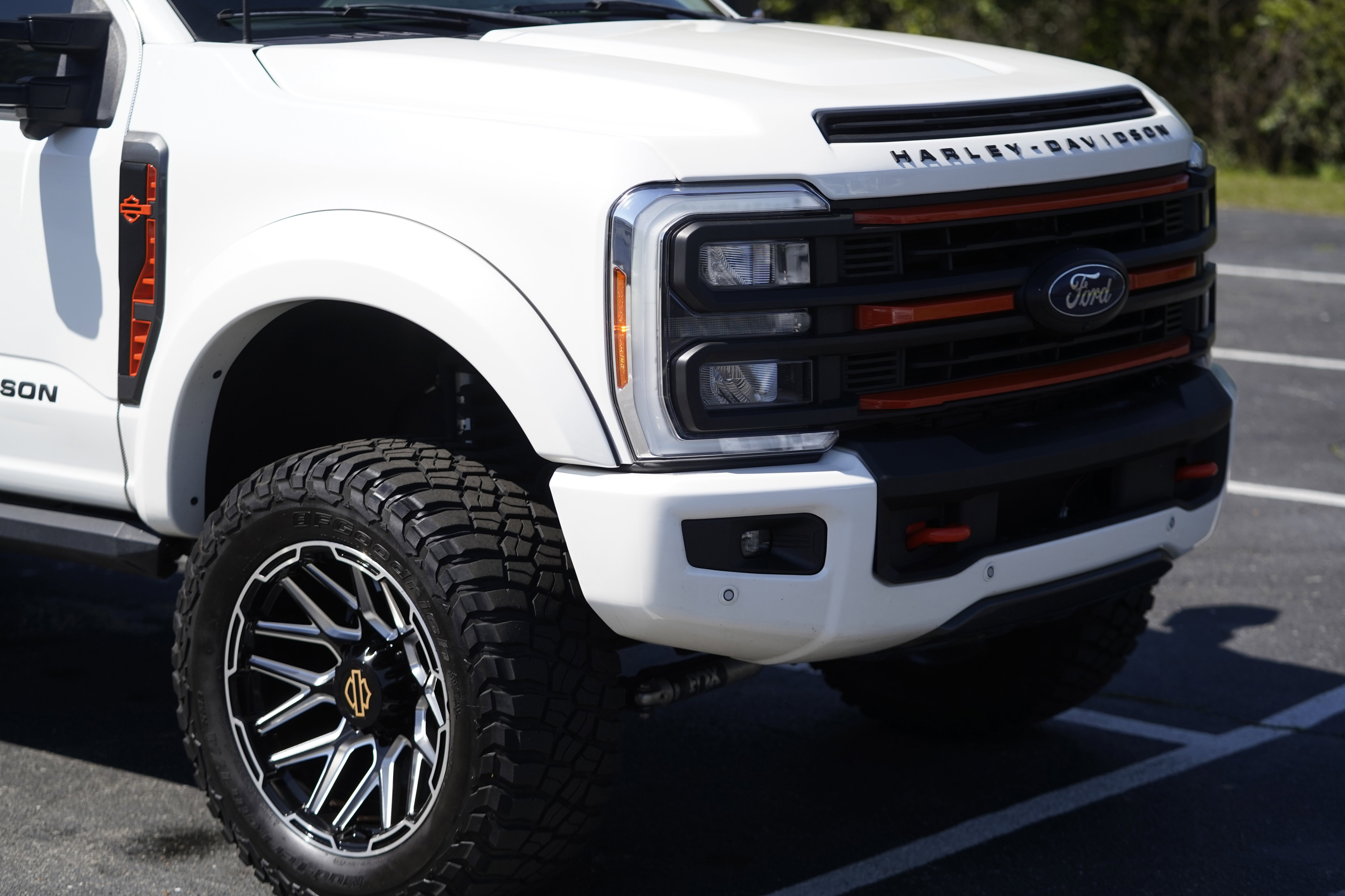 Used 2023 Ford F250 Lariat w/ Lariat Ultimate Package image 46