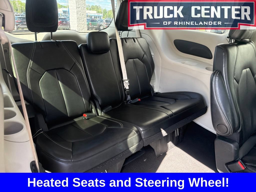 Used 2024 Chrysler Pacifica Touring-L FWD image 26