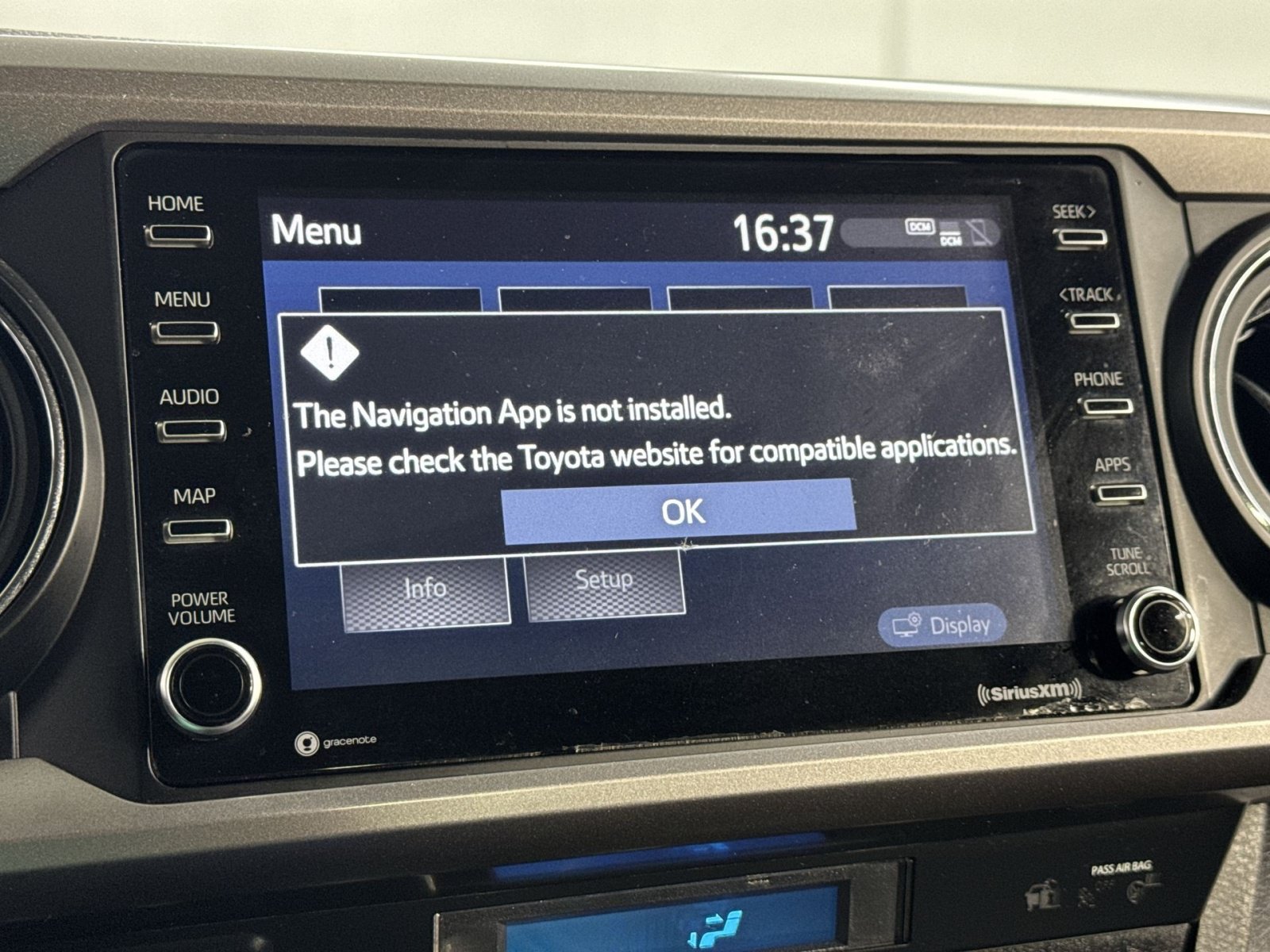 Used 2022 Toyota Tacoma SR5 AWD/4WD image 32