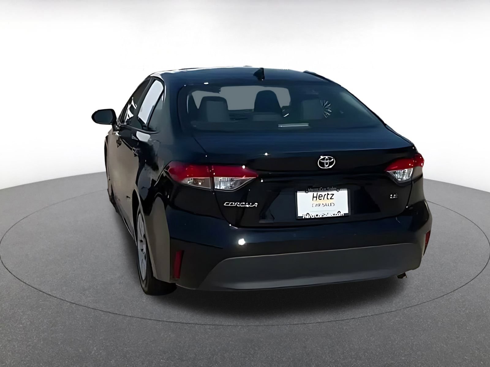 Used 2025 Toyota Corolla LE FWD image 9