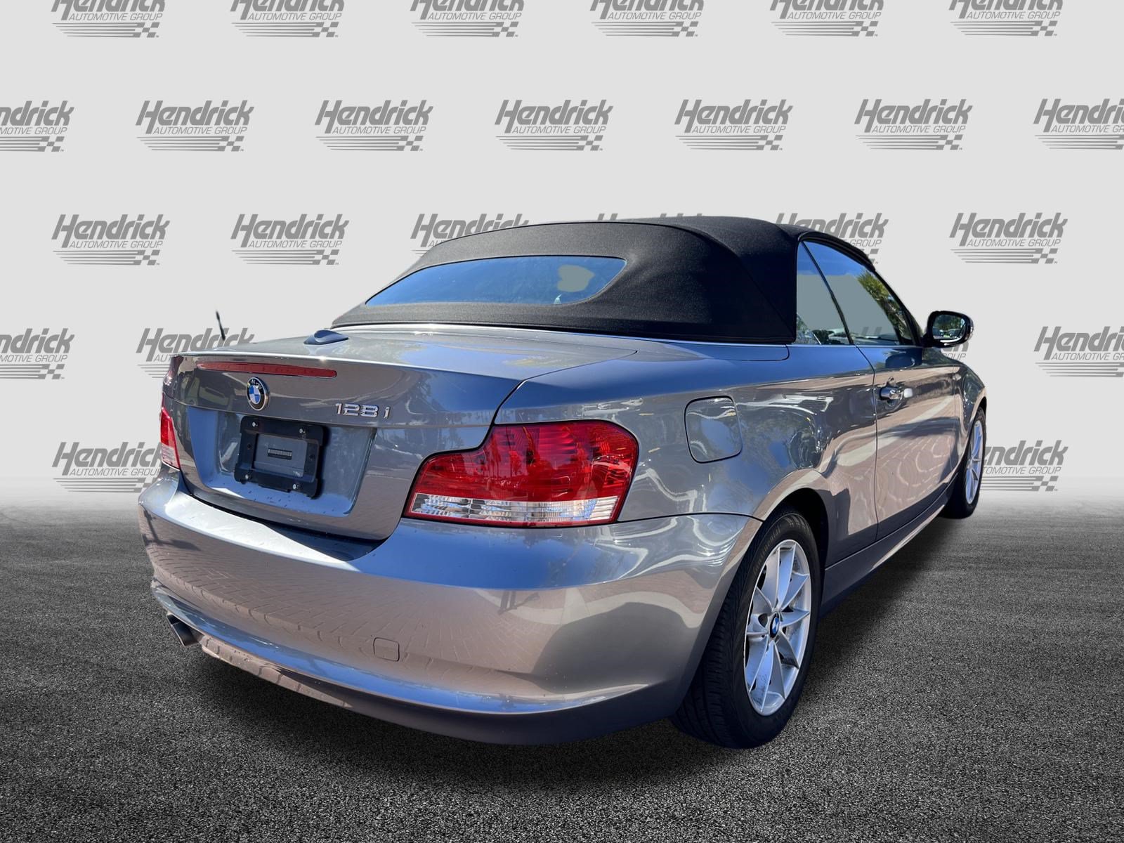 Used 2011 BMW 128i Convertible RWD image 10