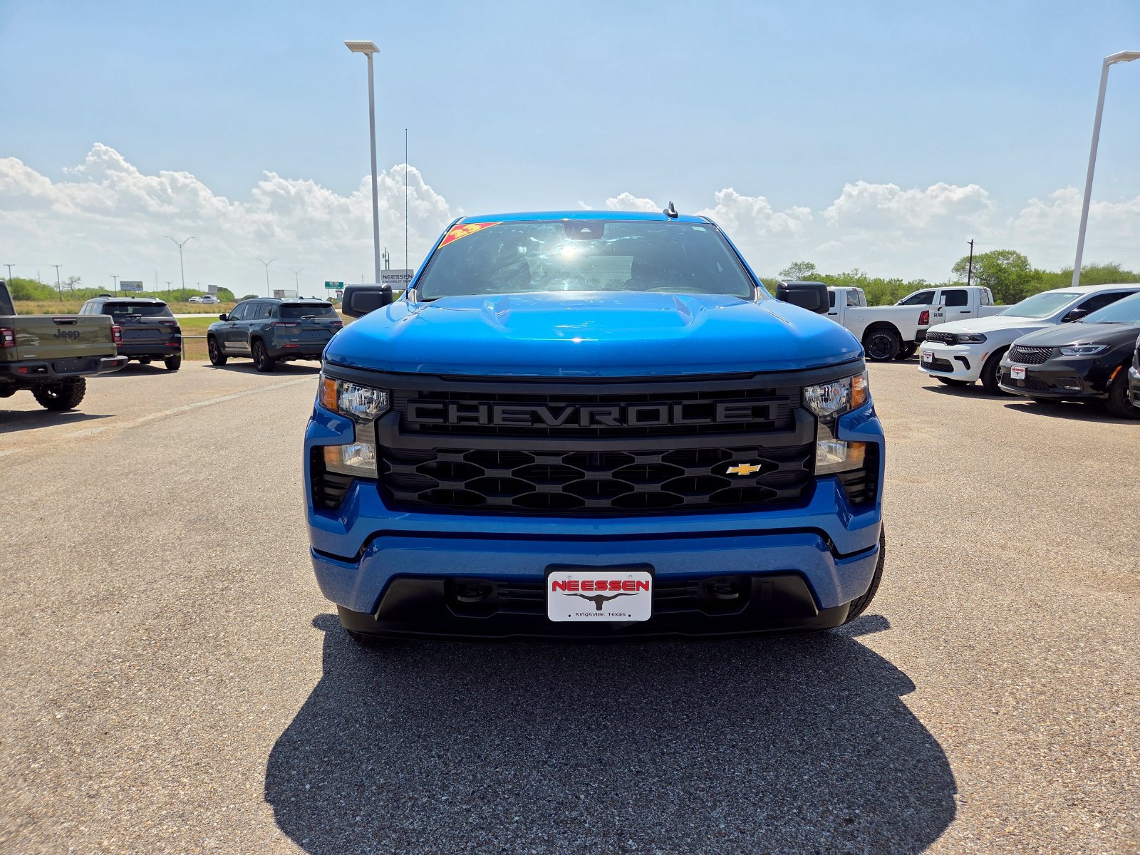 Used 2023 Chevrolet Silverado 1500 Custom RWD image 2
