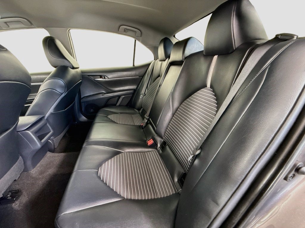 Used 2021 Toyota Camry SE FWD image 23