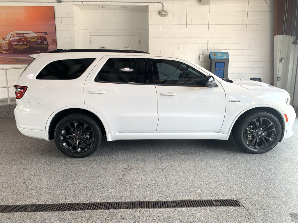 Used 2023 Dodge Durango R/T w/ Blacktop Package RWD image 11