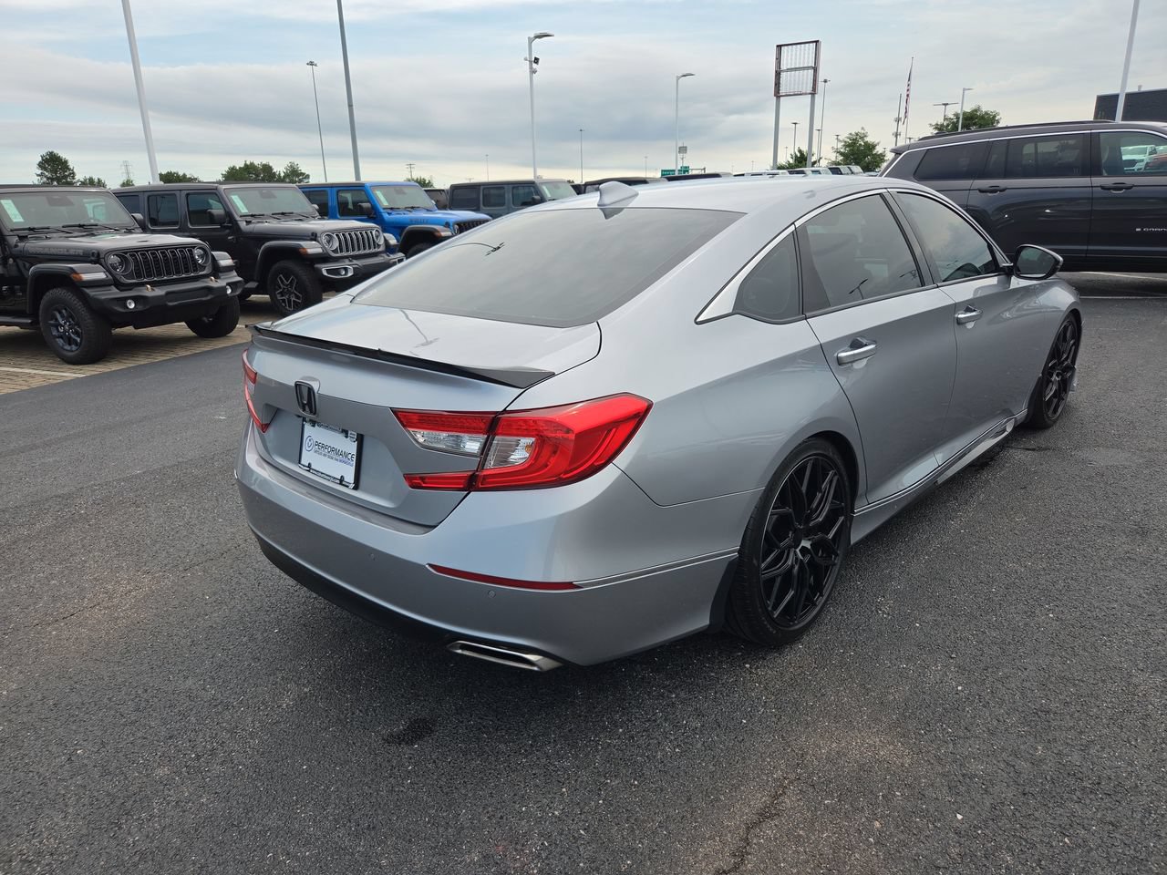 Used 2020 Honda Accord Touring image 7