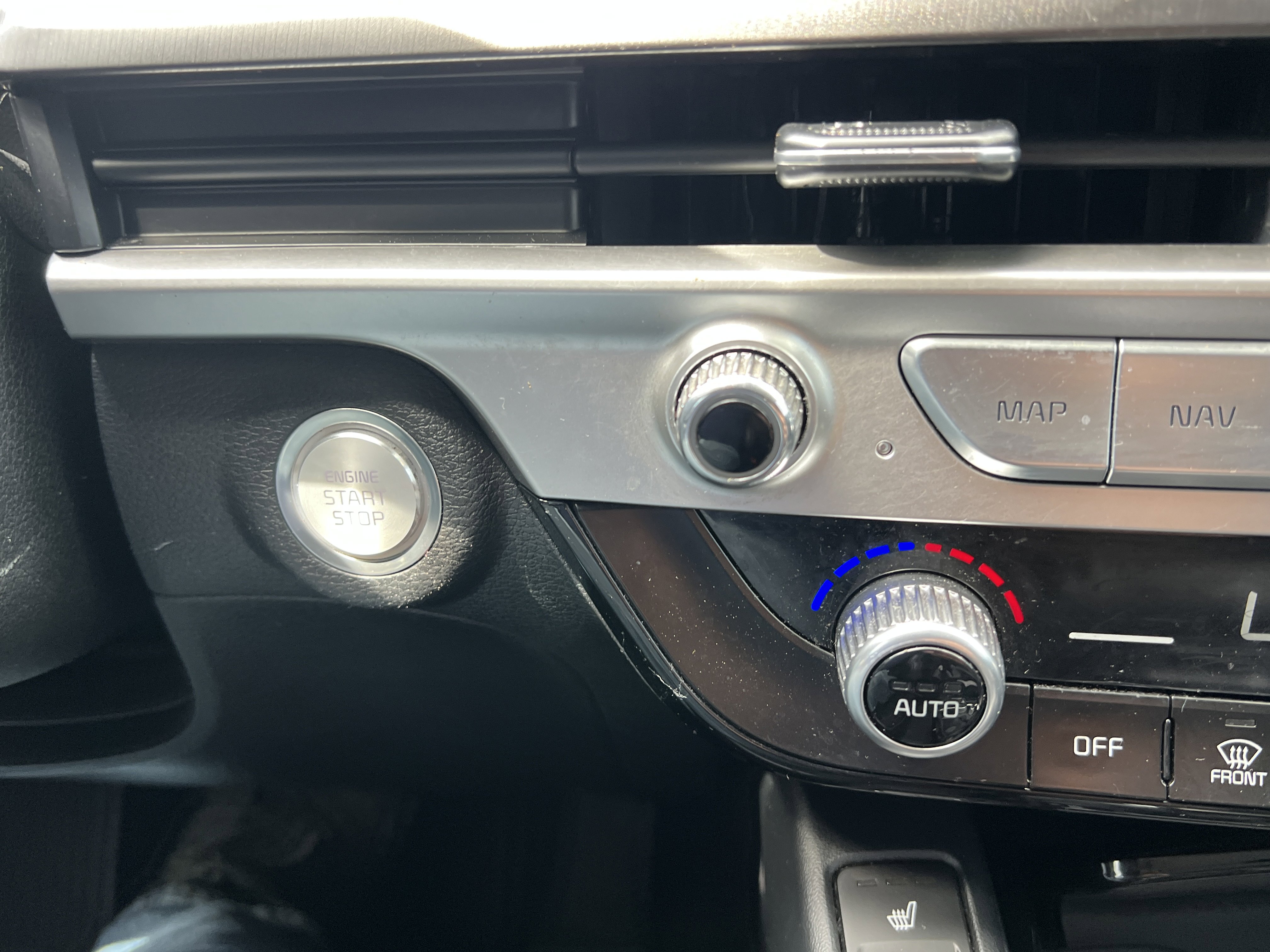 Certified 2023 Kia Telluride S image 33