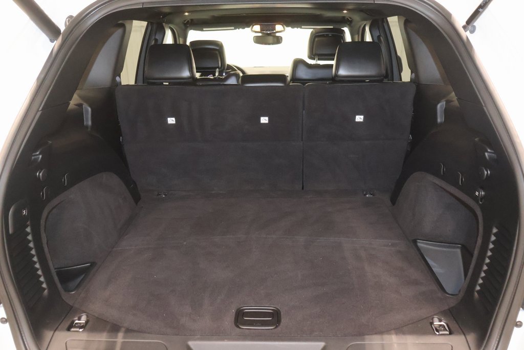 Used 2020 Jeep Grand Cherokee Limited image 36