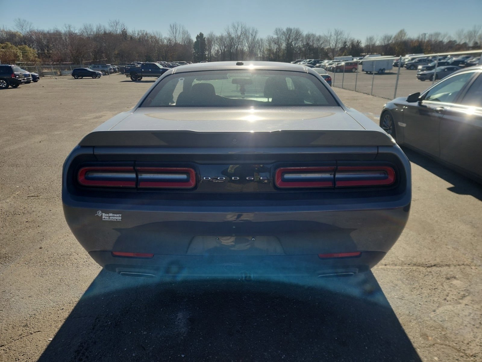 Used 2018 Dodge Challenger SXT image 4